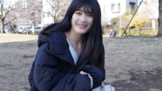 FC2PPV-3185827 Cô gái ngực nhỏ mảnh mai tận hưởng massage dầu
